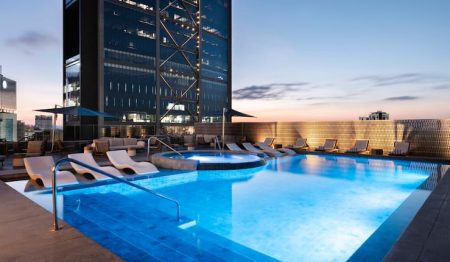 Alberca del Hotel Hilton en Guadalajara, Day Pass
